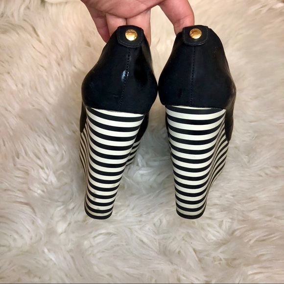 Micheal Kors Black Wedges OBO - Picture 3 of 4